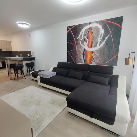 Belvaros Resort Apartman & Spa Szekesfehervar Ngoại thất bức ảnh