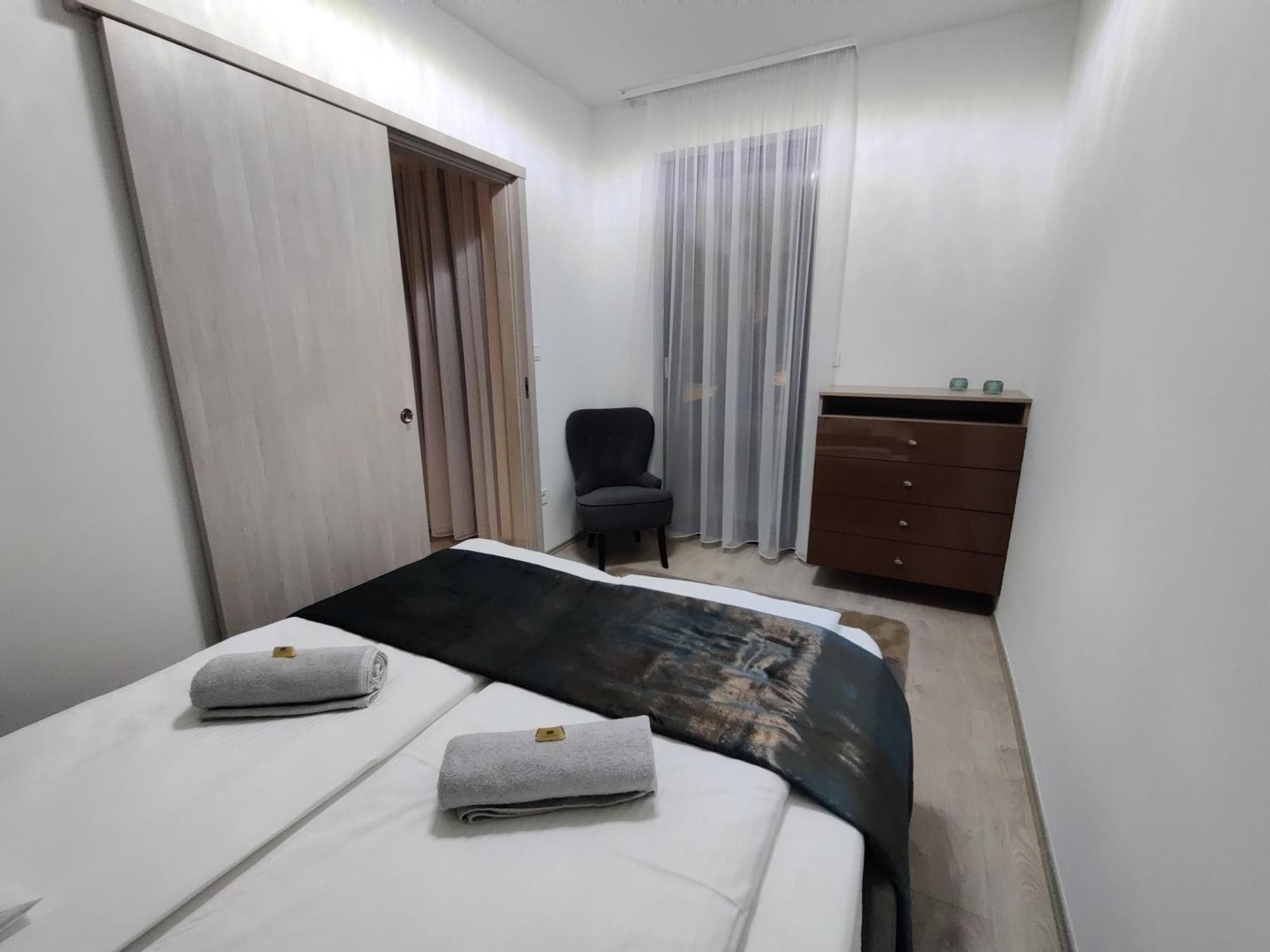 Belvaros Resort Apartman & Spa Szekesfehervar Ngoại thất bức ảnh