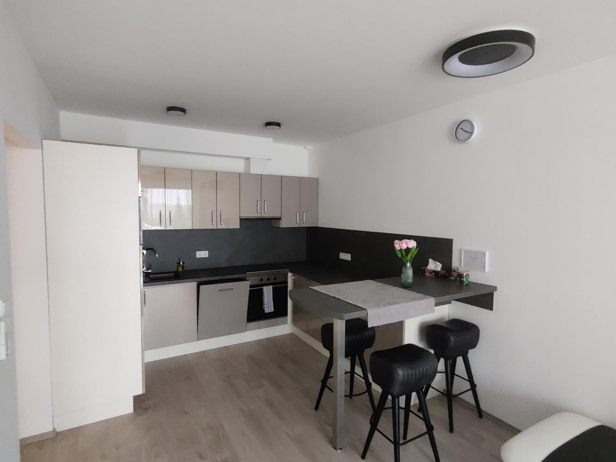 Belvaros Resort Apartman & Spa Szekesfehervar Ngoại thất bức ảnh