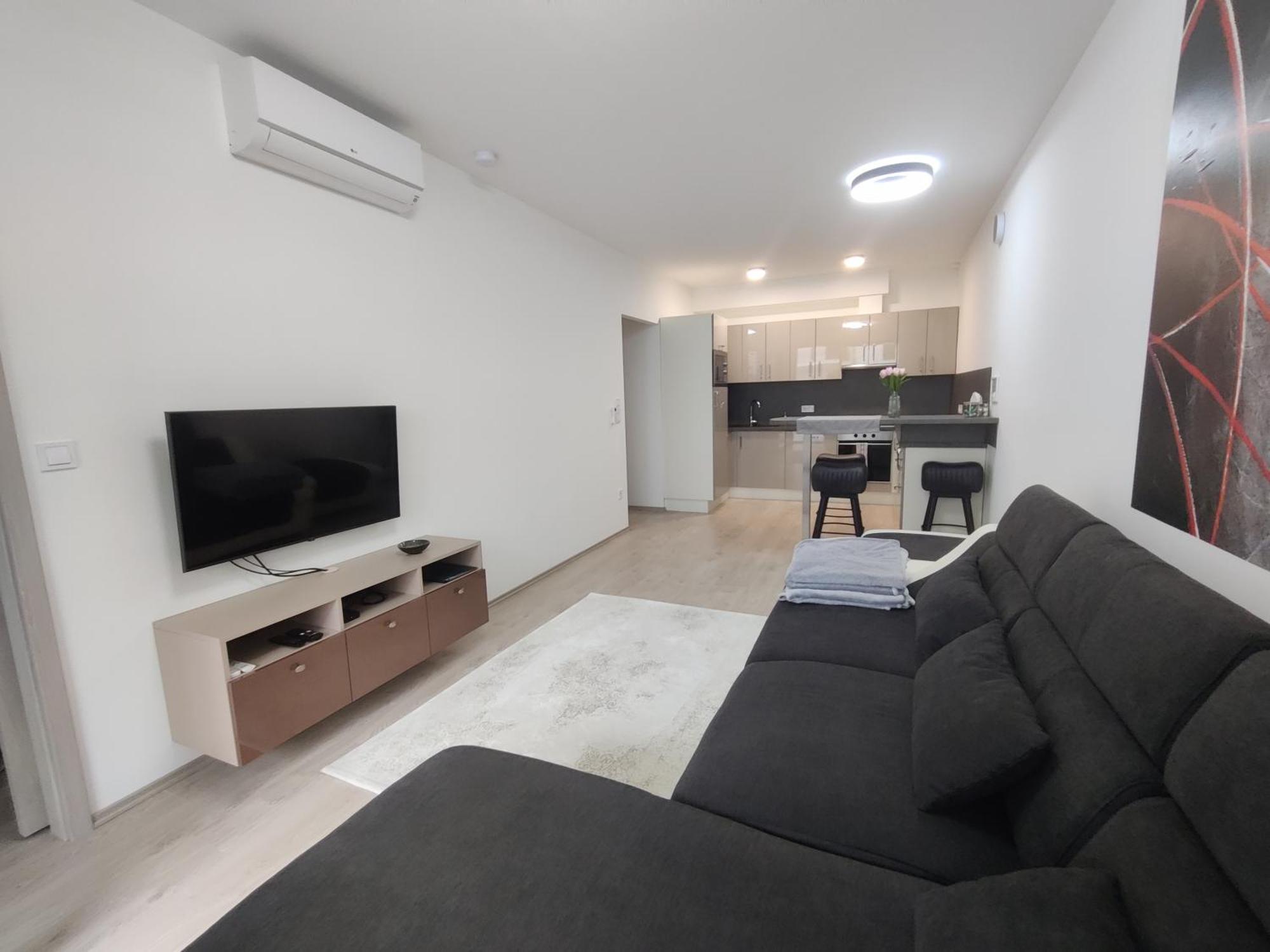 Belvaros Resort Apartman & Spa Szekesfehervar Ngoại thất bức ảnh