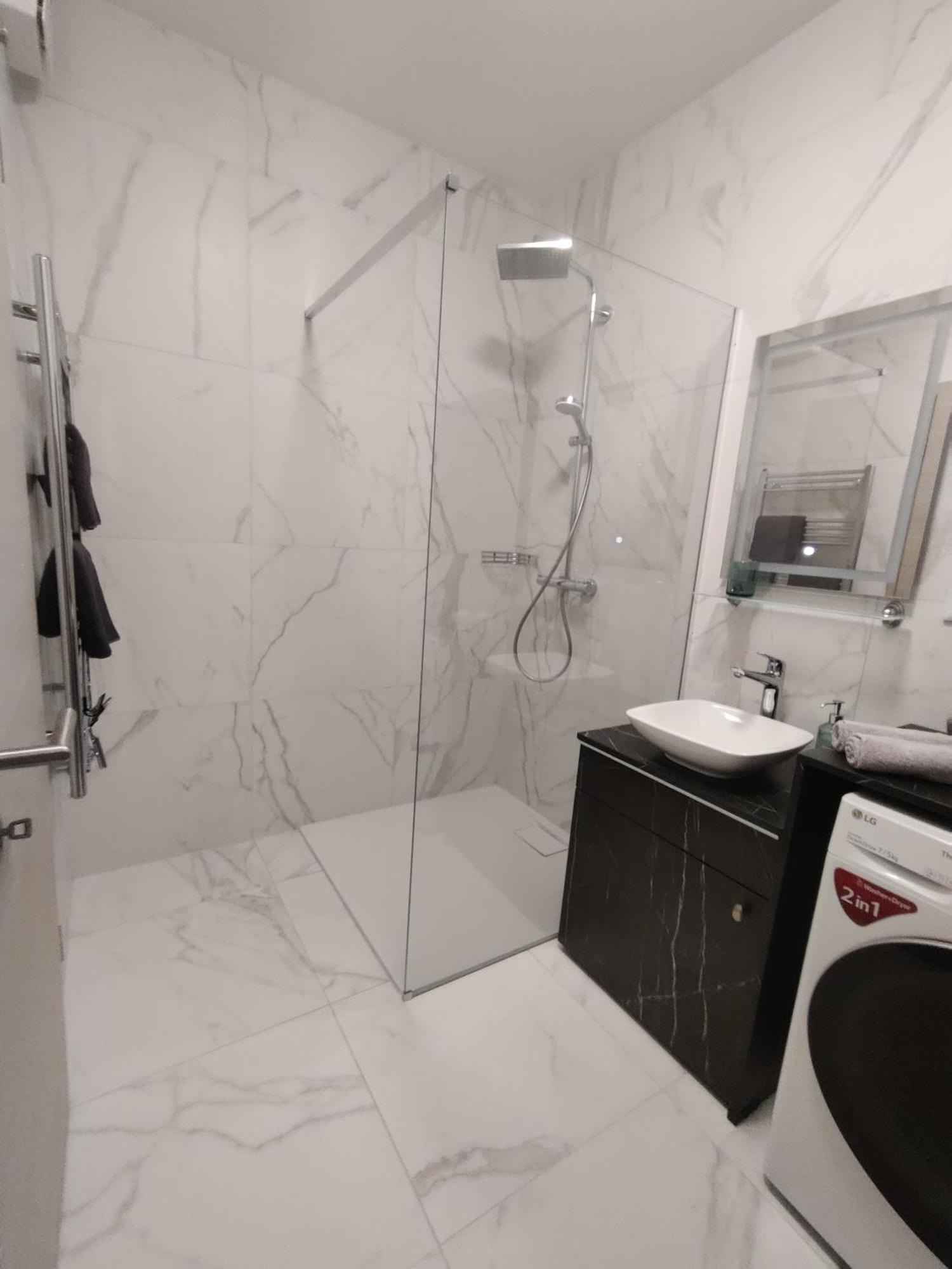 Belvaros Resort Apartman & Spa Szekesfehervar Ngoại thất bức ảnh